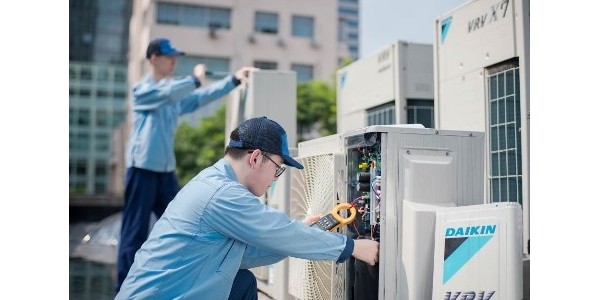 大金中央空調多長時間維護一次?.jpg 大金中央空調多長時間維護一次?.jpg